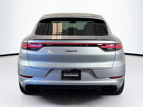 Used 2022 Porsche Cayenne E-Hybrid image 10