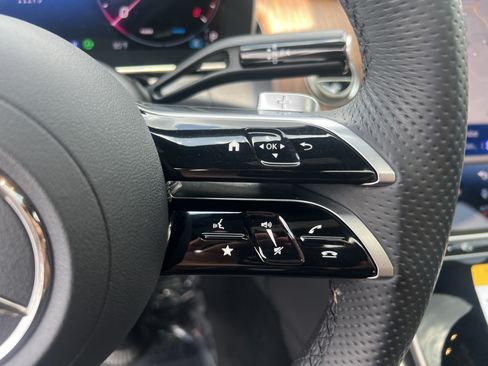 Certified 2025 Mercedes-Benz GLC 300 4MATIC image 22
