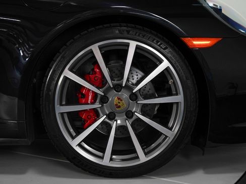 Used 2017 Porsche 911 Targa 4 AWD/4WD image 27