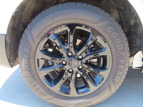 Used 2021 Chevrolet Equinox LT AWD/4WD image 10