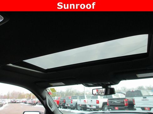 Certified 2022 GMC Sierra 1500 AT4 w/ AT4 Premium Package image 13