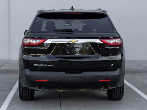 Used 2018 Chevrolet Traverse LT AWD/4WD image 4