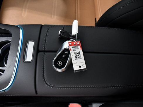 New 2026 Mercedes-Benz E 53 AMG e 4MATIC Sedan image 20