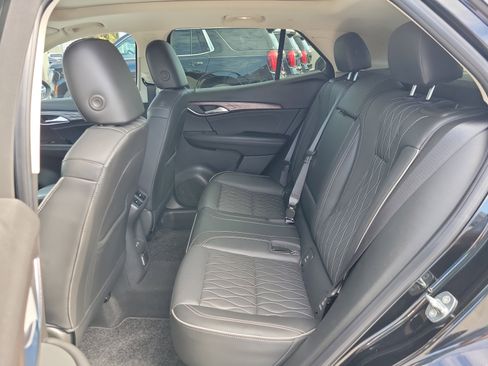 Certified 2023 Buick Envision Avenir image 16