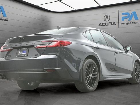 Used 2025 Toyota Camry SE w/ Convenience Package image 28