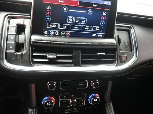 Used 2021 GMC Yukon XL SLT w/ SLT Premium Package RWD image 12