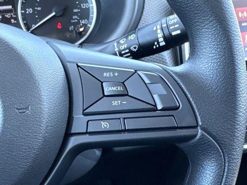 New 2025 Nissan Kicks Play S image 18