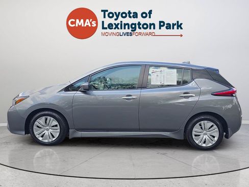 Used 2023 Nissan Leaf S FWD image 2