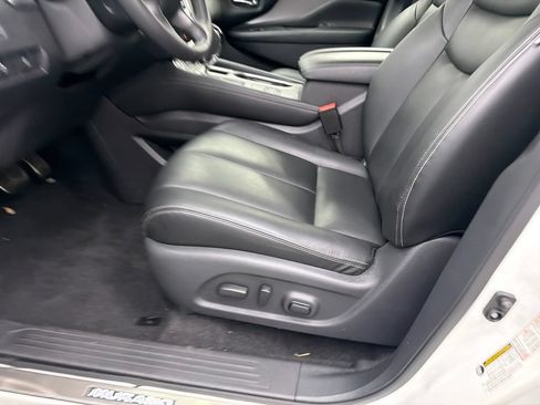 Used 2024 Nissan Murano SV w/ SV Midnight Edition Package FWD image 10