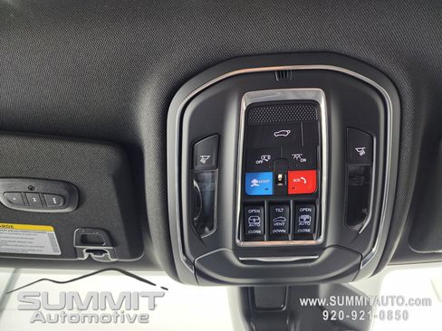 New 2025 Jeep Grand Cherokee Limited w/ Black Appearance Package image 49