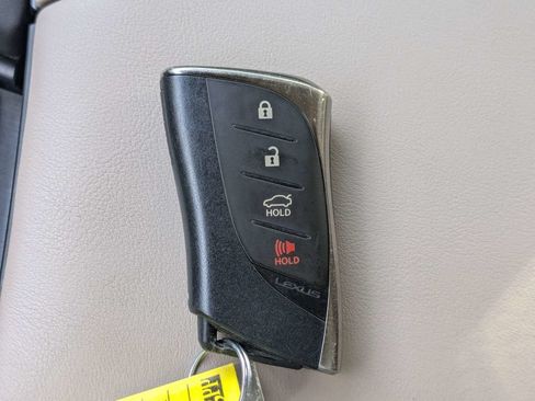 Used 2019 Lexus ES 350 w/ Premium Package FWD image 43