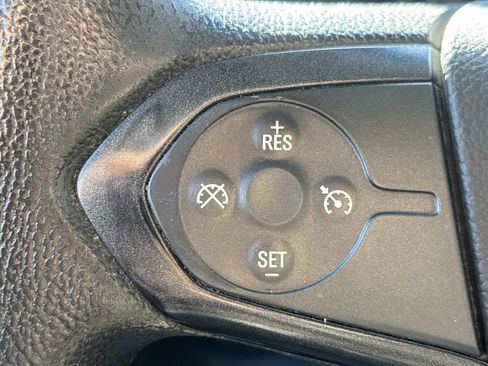 Used 2015 Chevrolet Silverado 1500 W/T image 18