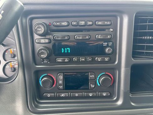 Used 2006 Chevrolet Silverado 1500 LT w/ Onstar Plus Package image 22