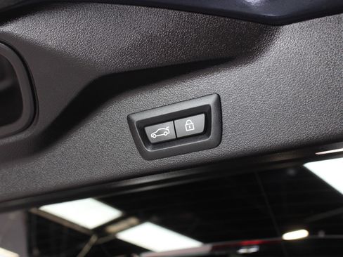 Used 2021 BMW X5 xDrive40i w/ M Sport Package image 78