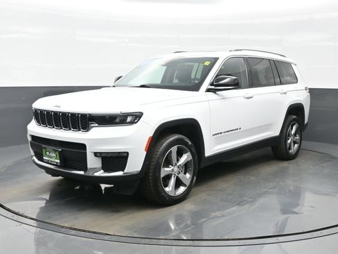 Used 2022 Jeep Grand Cherokee L Limited image 2