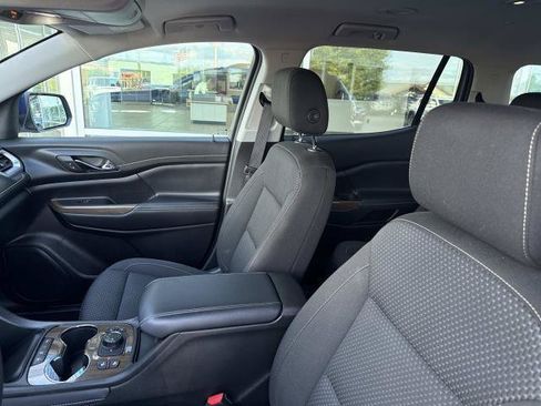 Used 2023 GMC Acadia SLE w/ Driver Convenience Package AWD/4WD image 10