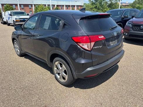Used 2017 Honda HR-V EX image 4
