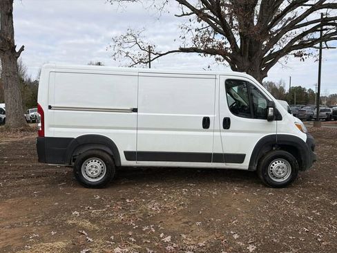 New 2026 RAM ProMaster 2500 w/ Convenience Group FWD image 12
