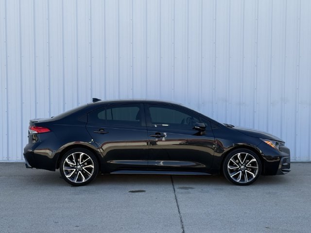 Certified 2022 Toyota Corolla SE FWD image 3