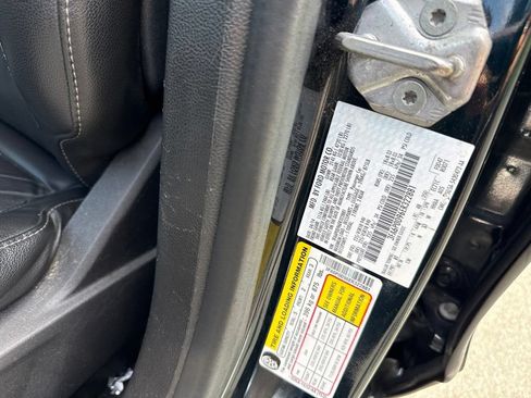 Used 2014 Ford Fusion Titanium AWD/4WD image 23