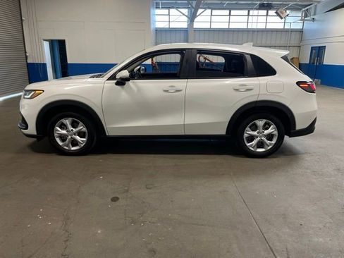 Used 2025 Honda HR-V LX image 6