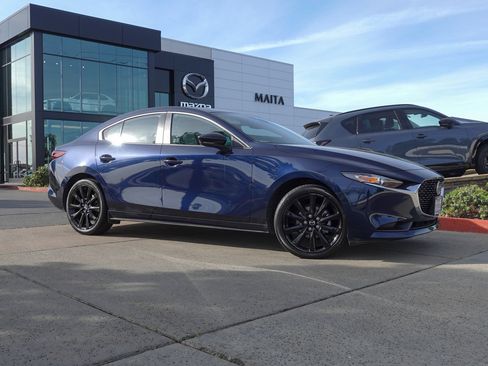 Used 2025 MAZDA MAZDA3 s image 4
