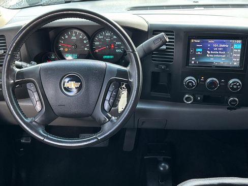 Used 2011 Chevrolet Silverado 1500 LS image 14