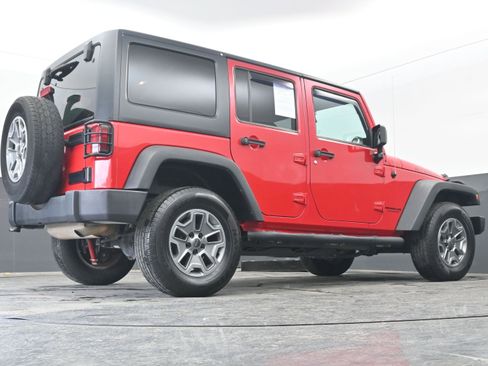 Used 2015 Jeep Wrangler Unlimited Rubicon image 28