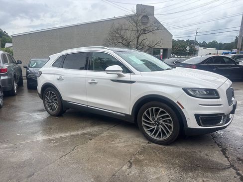 Used 2019 Lincoln Nautilus Reserve FWD image 4