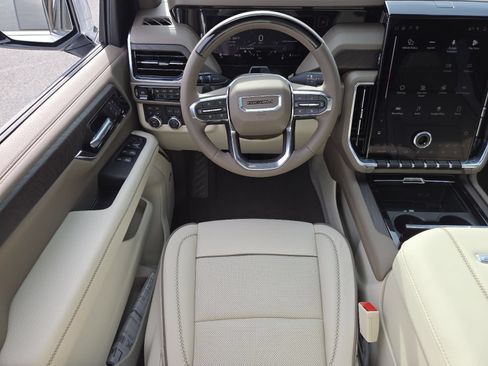 New 2026 GMC Yukon XL Denali w/ Denali Reserve Package AWD/4WD image 35