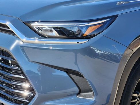 New 2026 Toyota Grand Highlander XLE image 6