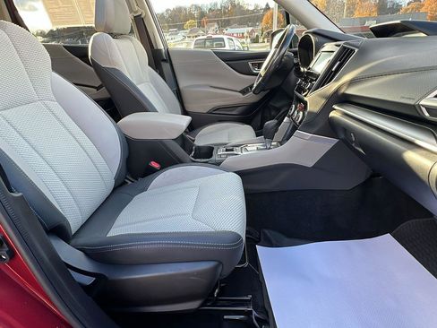 Used 2019 Subaru Forester Premium image 13
