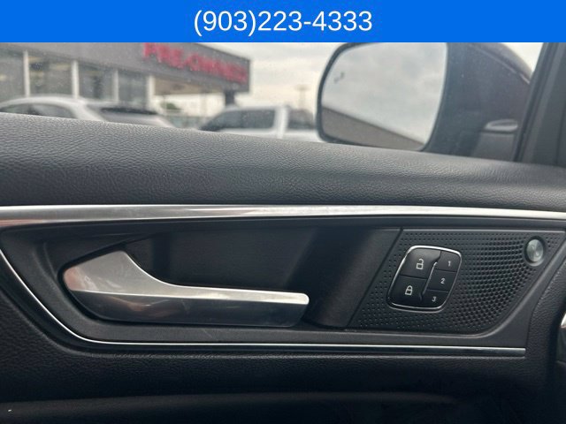 Used 2023 Ford Edge Titanium AWD/4WD image 18