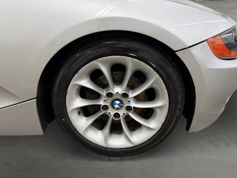 Used 2003 BMW Z4 2.5i RWD image 30