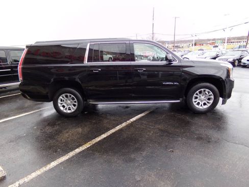 Used 2016 GMC Yukon XL SLE AWD/4WD image 12