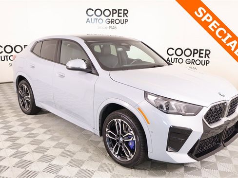 Used 2025 BMW X2 xDrive28i image 1