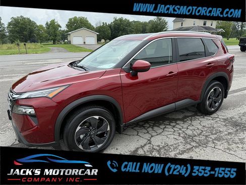 Used 2025 Nissan Rogue SV w/ SV Premium Package image 4