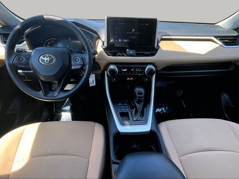 Used 2023 Toyota RAV4 LE AWD/4WD image 30