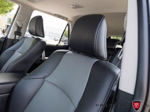 Used 2022 Toyota 4Runner SR5 Premium w/ Moonroof Package AWD/4WD image 25