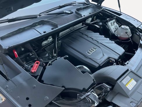 Used 2021 Audi Q5 Prestige w/ Prestige Package AWD/4WD image 27