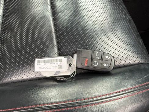 Used 2024 Dodge Durango GT RWD image 16