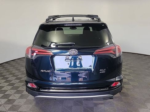 Used 2018 Toyota RAV4 XLE w/ Plus Extra Value Package AWD/4WD image 5