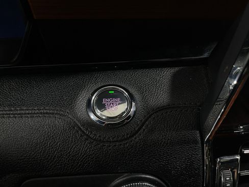 Used 2019 Lincoln Navigator Reserve AWD/4WD image 20