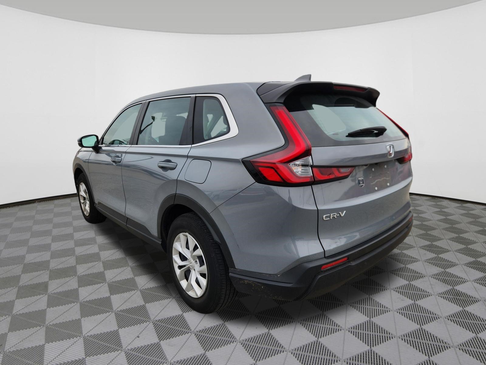 Used 2024 Honda CR-V LX image 3