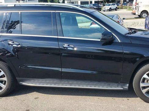 Used 2015 Mercedes-Benz GL 450 4MATIC image 6