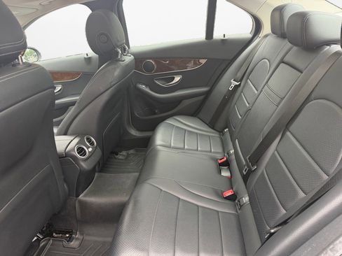 Used 2018 Mercedes-Benz C 300 4MATIC Sedan image 16
