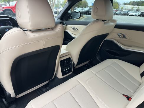 Used 2024 BMW 330i Sedan w/ Premium Package image 21