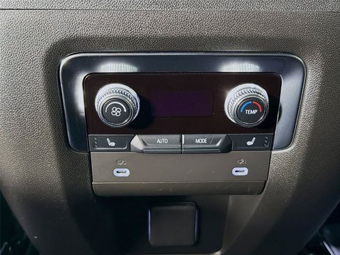 Used 2024 GMC Yukon Denali AWD/4WD image 29
