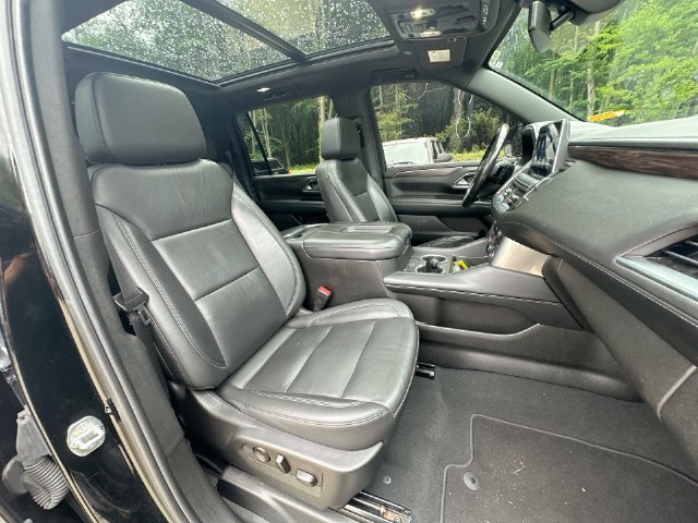 Used 2021 Chevrolet Suburban LT AWD/4WD image 38