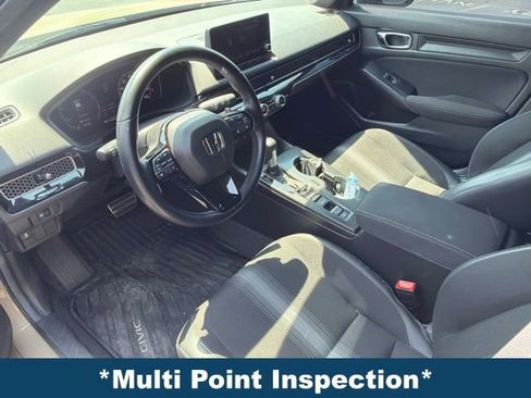 Used 2025 Honda Civic Sport image 4
